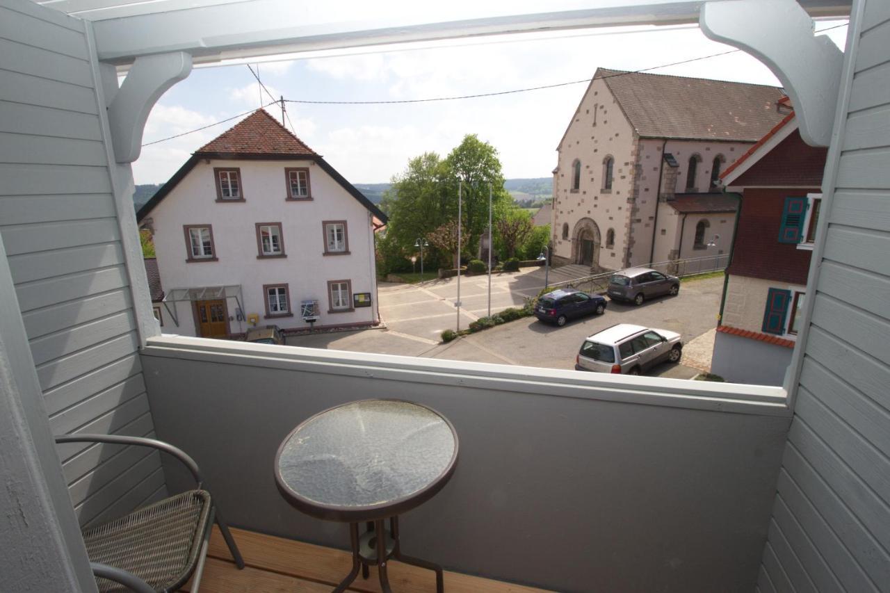 Landgasthof Alpenblick An Der Wutachschlucht Suedschwarzwald โลฟฟิงเกน ภายนอก รูปภาพ